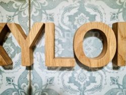 XYLON Buchstabenkette